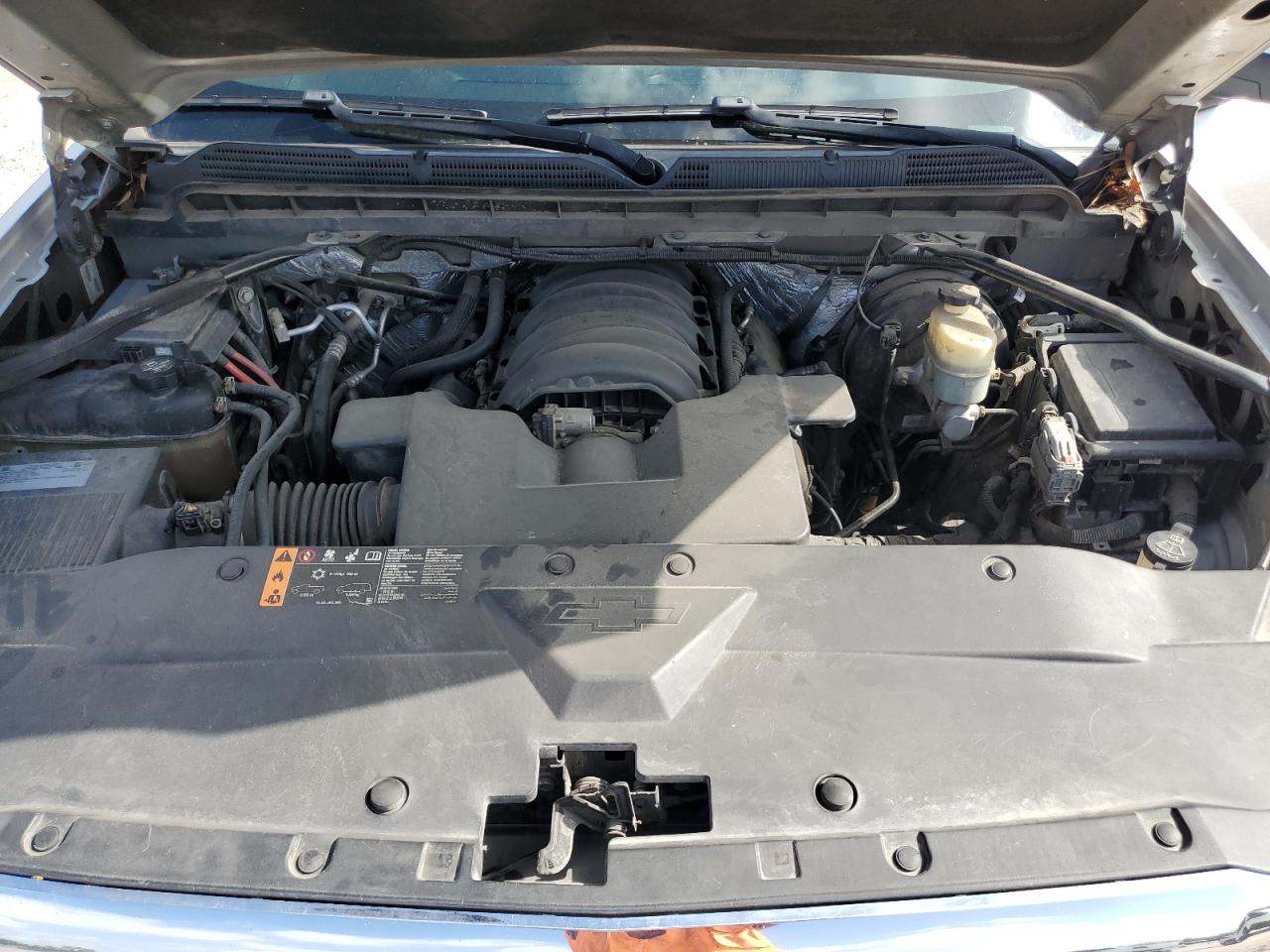 2018 Chevrolet Silverado VIN 3GCUKREC7JG266244 Copart auction photo, side / front end damage thumbnail 11