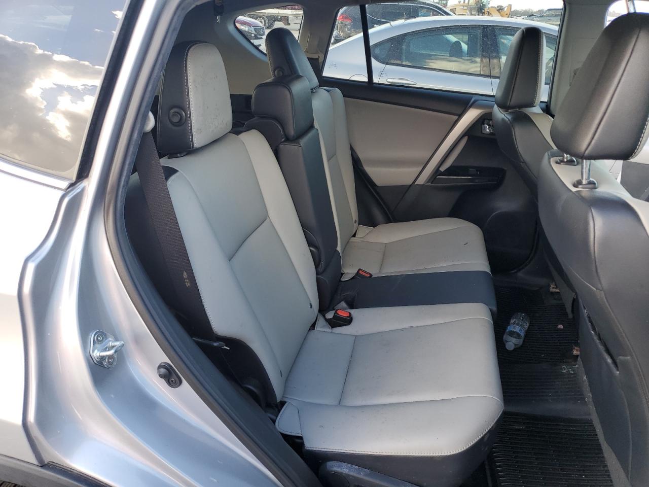 2017 Toyota RAV 4 VIN 2T3DFREV3HW608370 Copart auction photo, water/flood damage thumbnail 10