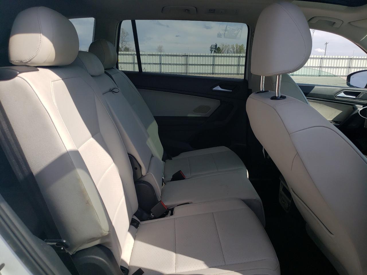 2019 Volkswagen Tiguan VIN 3VV3B7AX5KM066251 Copart auction photo, minor dent/scratches damage thumbnail 11