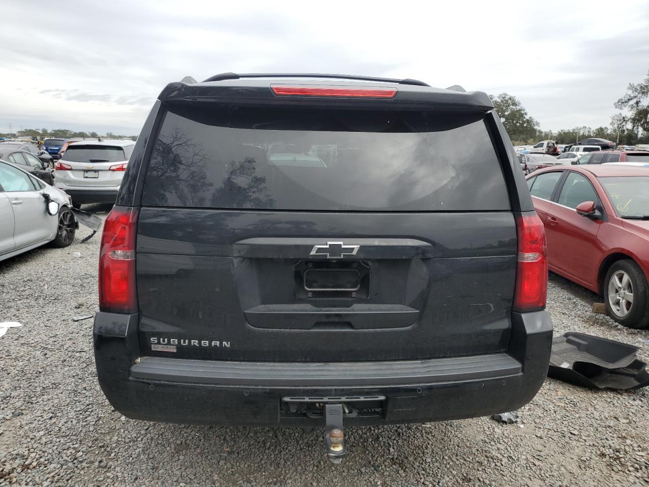 2020 Chevrolet Suburban VIN 1GNSKHKC9LR122484 Copart auction photo, side damage thumbnail 6