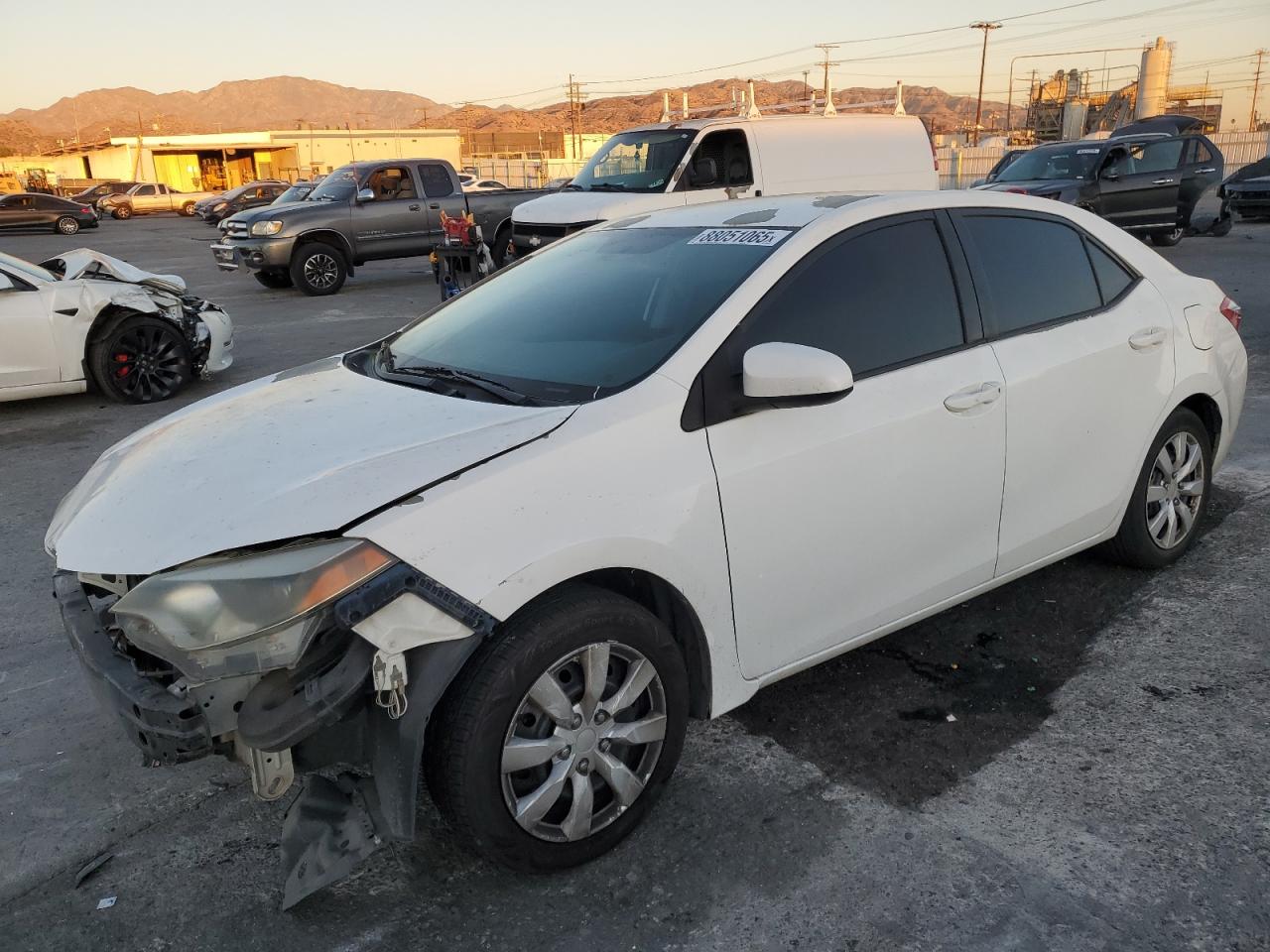 2014 Toyota Corolla VIN 5YFBURHE8EP009270