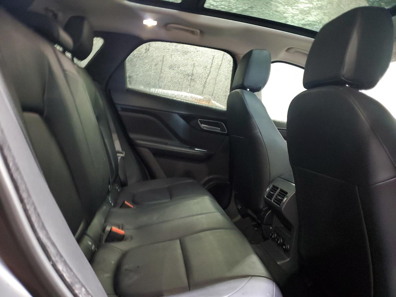 2018 Jaguar F-Pace VIN SADCJ2EV1JA245691 Copart auction photo, front end / minor dent/scratches damage thumbnail 11