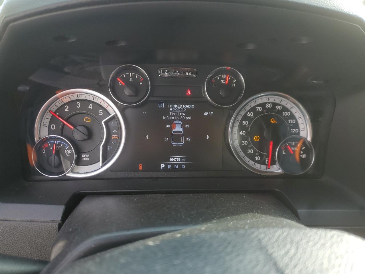 2018 RAM 1500 VIN 1C6RR7NMXJS260100 Copart auction photo, minor dent/scratches / mechanical damage thumbnail 9