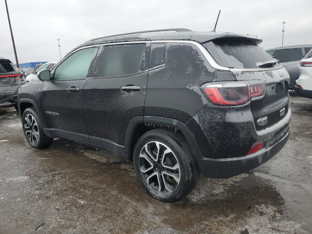 2022 Jeep Compass VIN 3C4NJDCB0NT186172 Copart auction photo, front end damage thumbnail 2