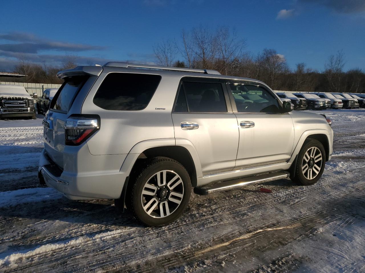 2022 Toyota 4Runner VIN JTEKU5JR7N6042379 Copart auction photo, rear end damage thumbnail 3