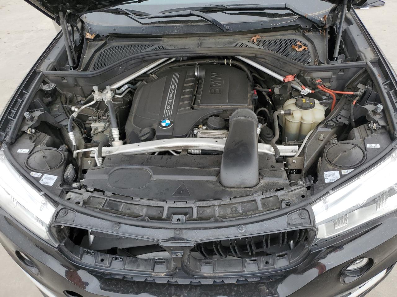 2018 BMW X5 VIN 5UXKR2C51J0Z15635 Copart auction photo, front end damage thumbnail 14
