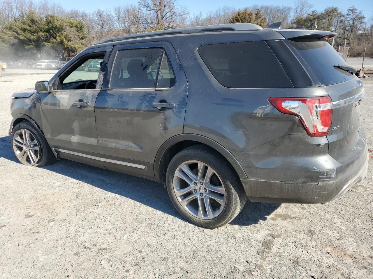 2017 Ford Explorer VIN 1FM5K8D89HGD73258 Copart auction photo, front end damage thumbnail 2