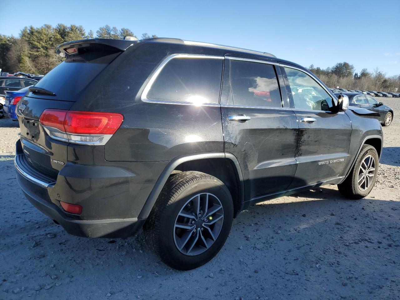 2019 Jeep Grand Cherokee VIN 1C4RJFBGXKC655950 Copart auction photo, front end damage thumbnail 3