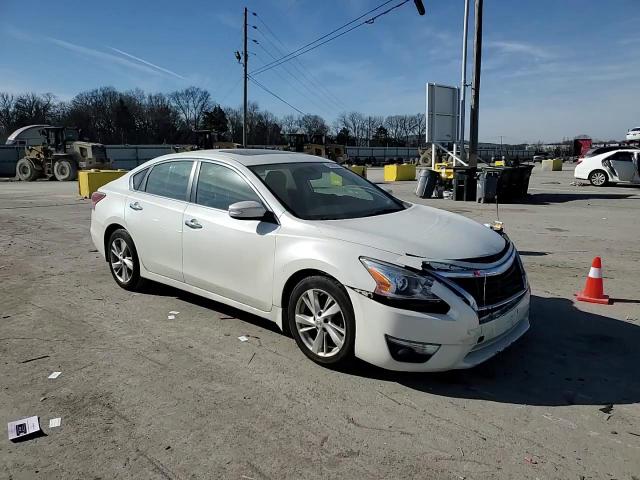 2015 Nissan Altima VIN 1N4AL3AP6FN357984 Copart auction photo, front end damage thumbnail 11