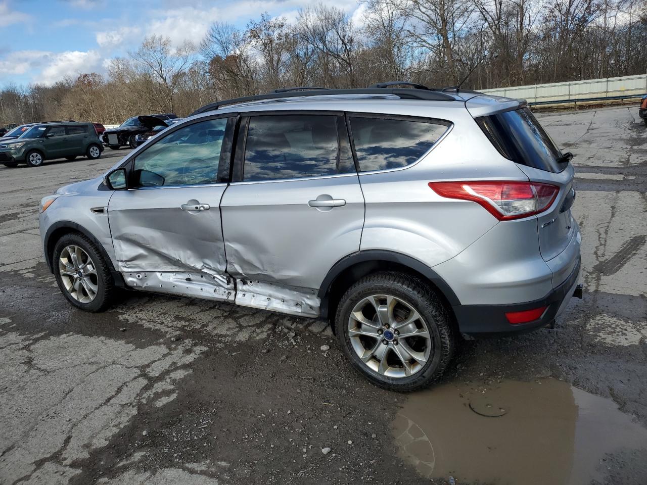 2013 Ford Escape VIN 1FMCU9H96DUB44560 Copart auction photo, side / rear end damage thumbnail 2