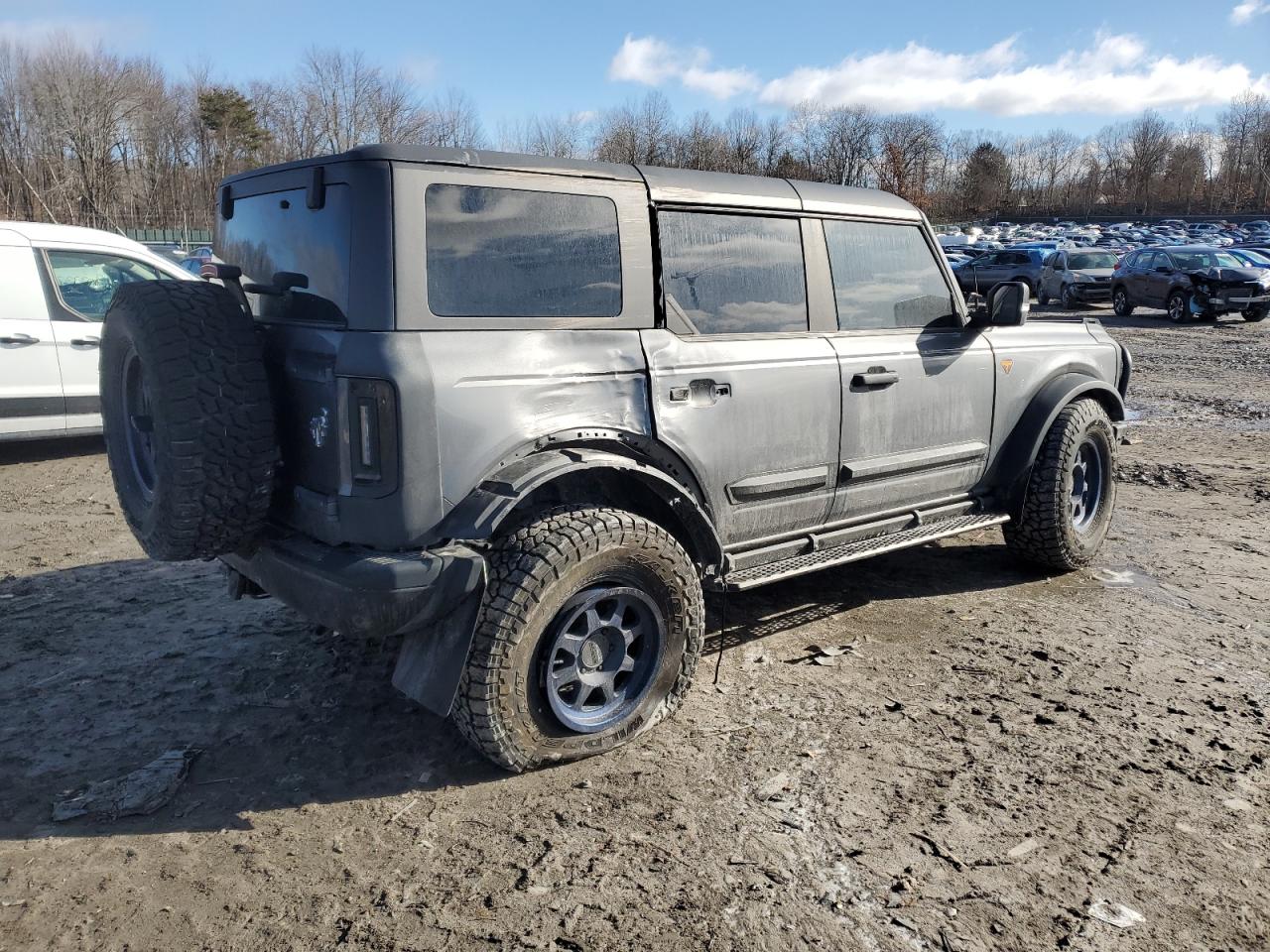 2022 Ford Bronco VIN 1FMEE5DP7NLA71256 Copart auction photo, all over damage thumbnail 3