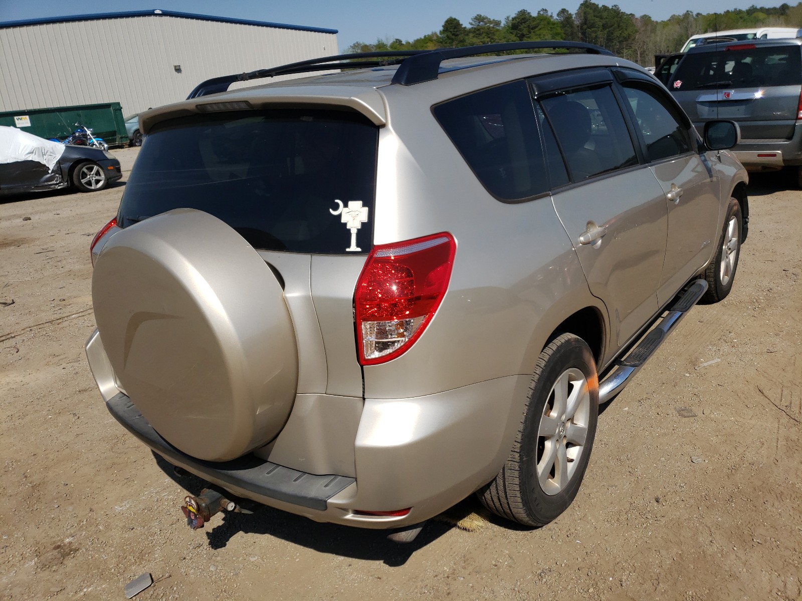 2006 Toyota RAV 4 VIN JTMZD31V666016684 Copart auction photo, front end damage thumbnail 4