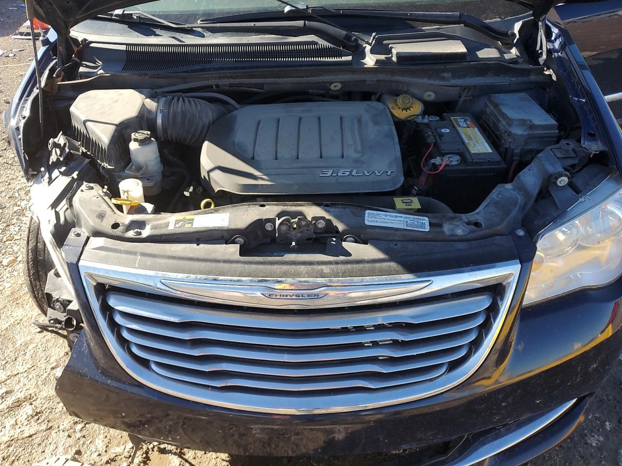 2015 Chrysler Town & Country VIN 2C4RC1BG3FR637011 Copart auction photo, front end damage thumbnail 12