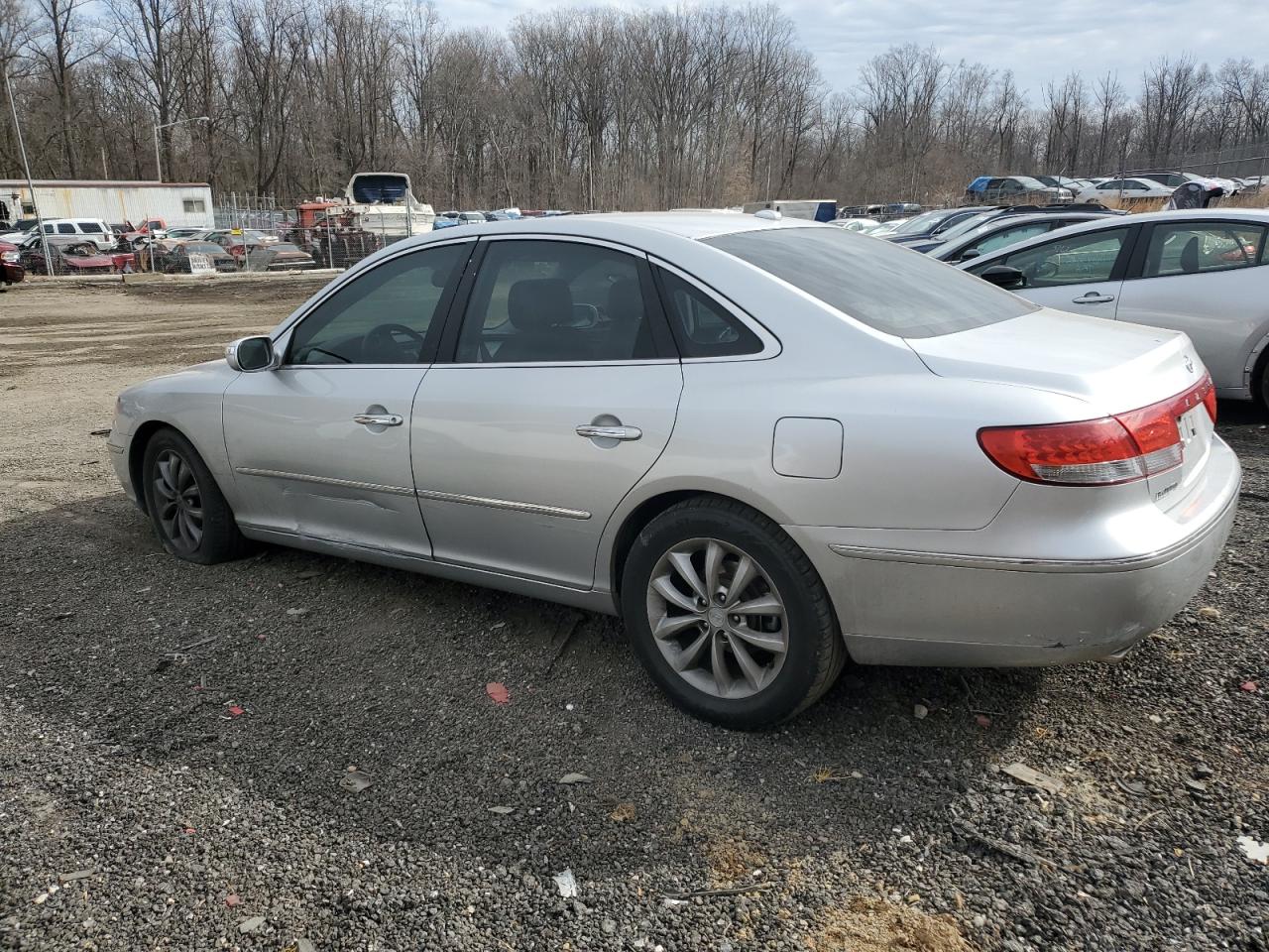 2008 Hyundai Azera VIN KMHFC46F98A302912 Copart auction photo, minor dent/scratches damage thumbnail 2