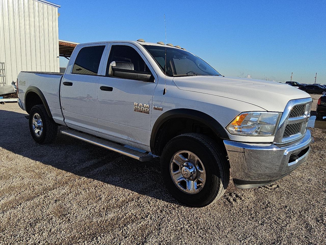 2018 RAM 2500 VIN 3C6UR5CJ8JG172757 Copart auction photo, normal wear damage thumbnail 4