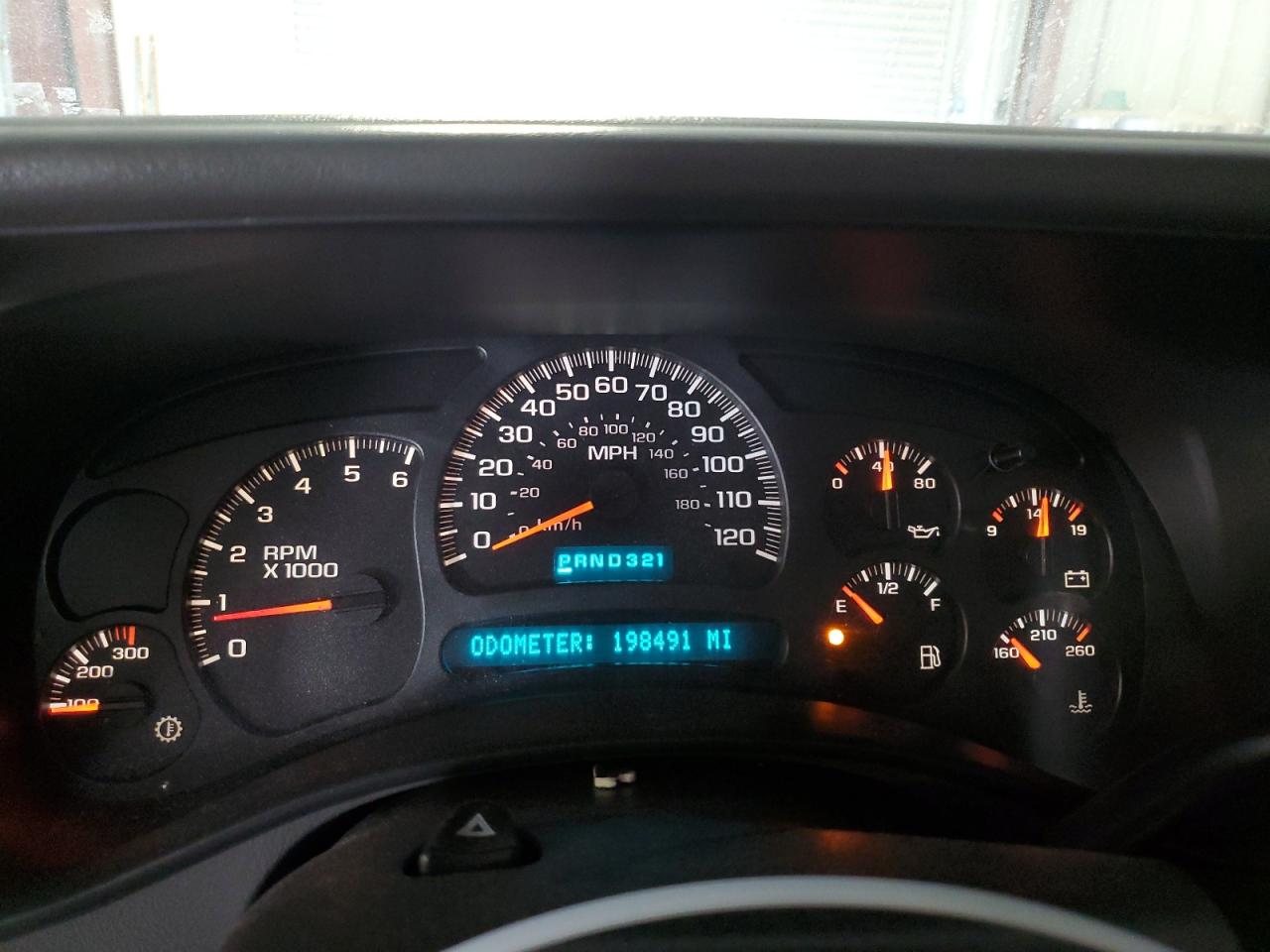 2004 Chevrolet Silverado VIN 1GCGC23U34F209266 Copart auction photo, rear end / all over damage thumbnail 9