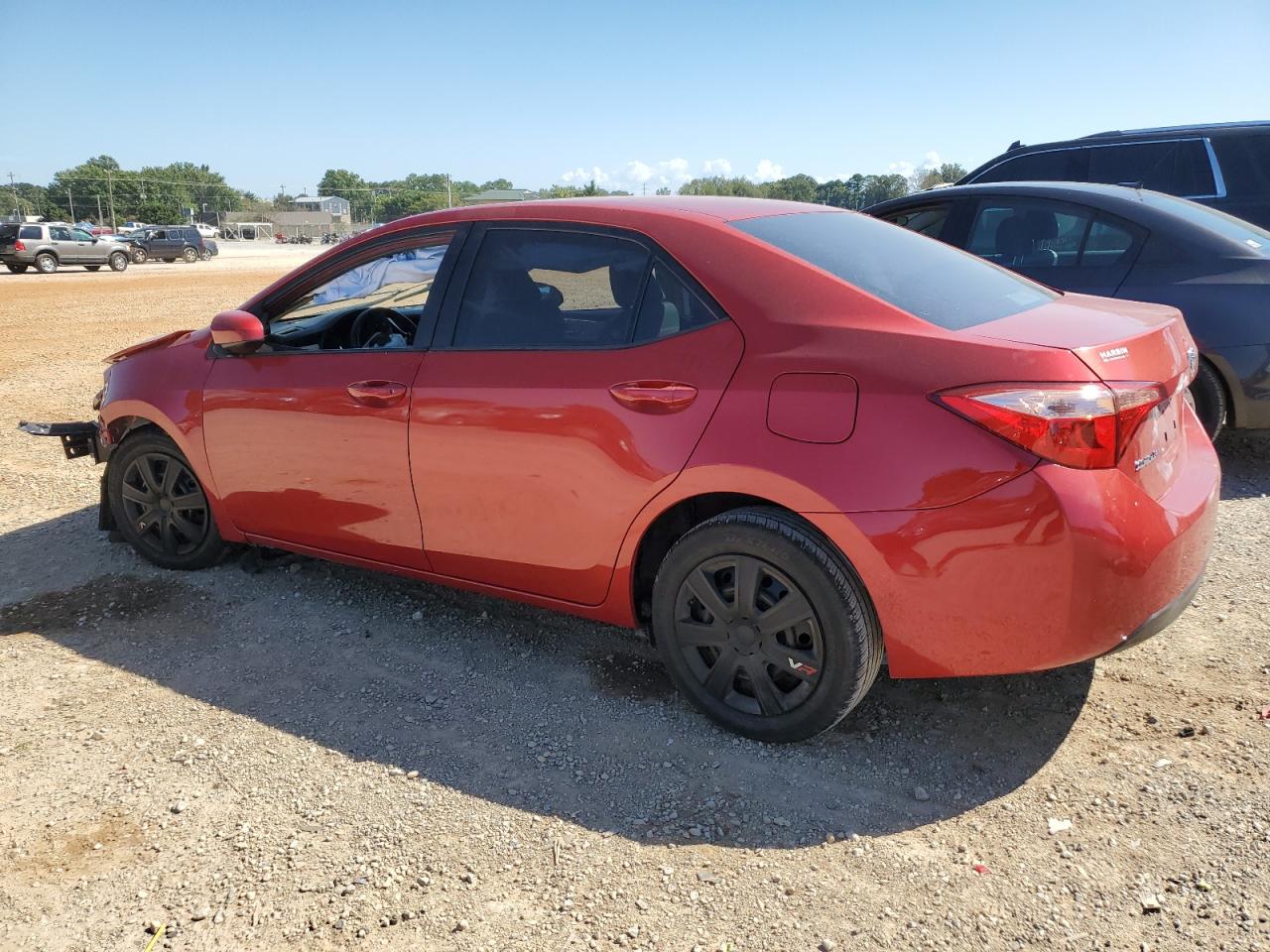 2019 Toyota Corolla VIN 5YFBURHE1KP935702 Copart auction photo, front end / side damage thumbnail 2