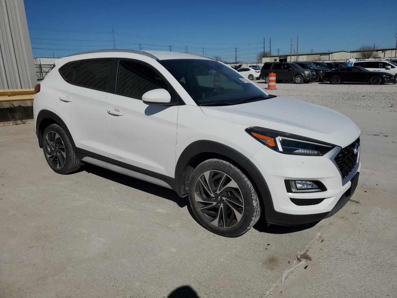 2020 Hyundai Tucson VIN KM8J33AL9LU146198 Copart auction photo, side / minor dent/scratches damage thumbnail 4