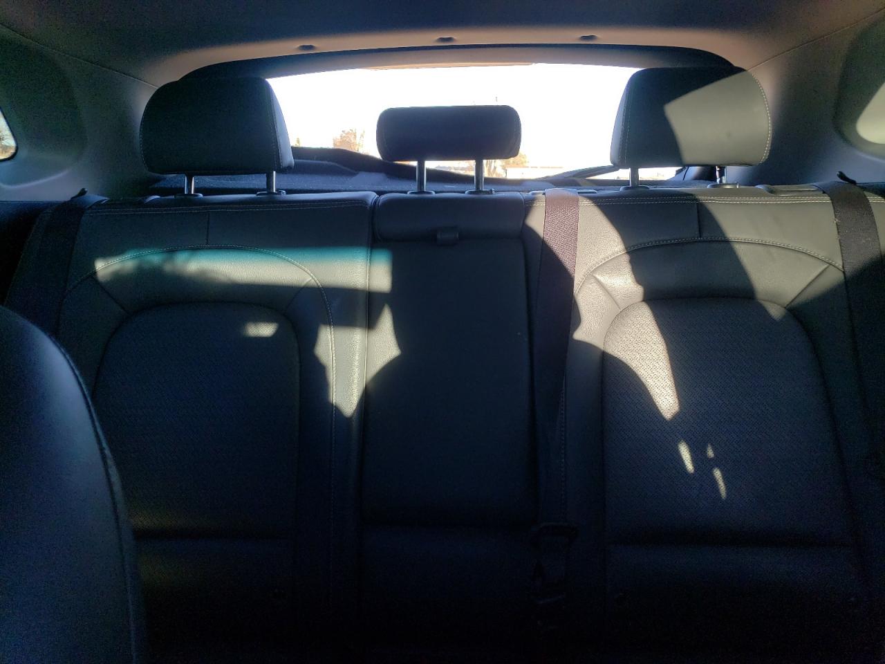 2019 Hyundai Kona VIN KM8K5CA53KU330695 Copart auction photo, rear end damage thumbnail 10