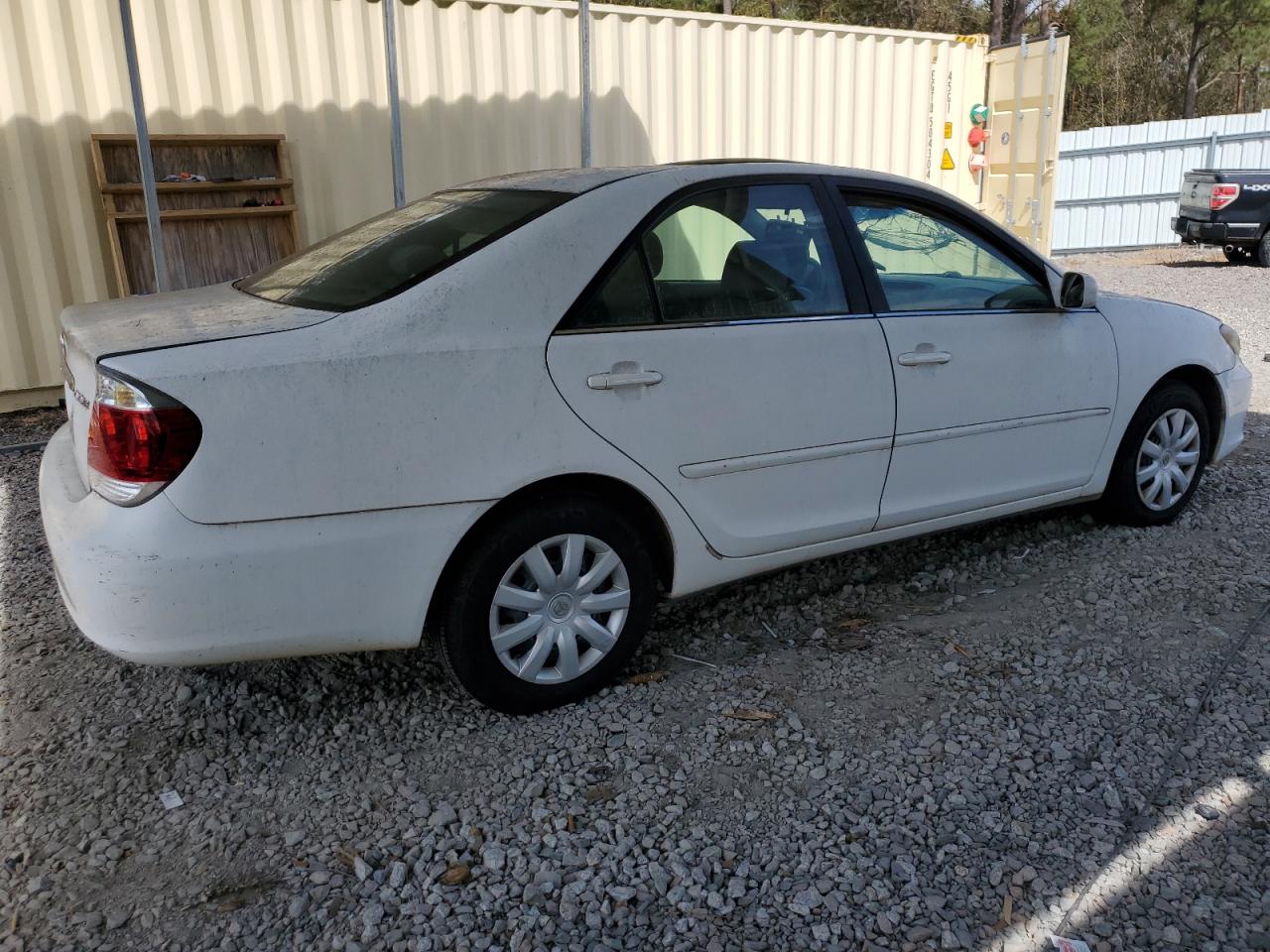 2005 Toyota Camry VIN 4T1BE32KX5U393656 Copart auction photo, top/roof damage thumbnail 3