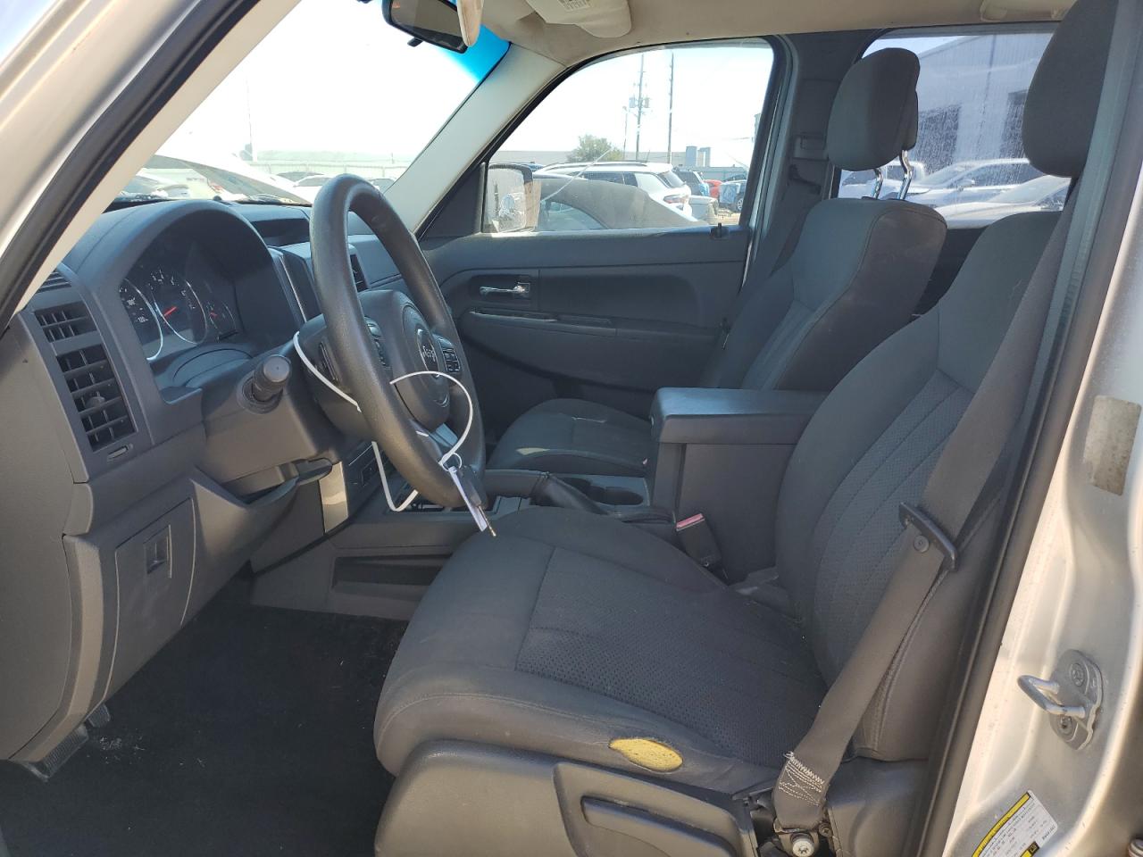2011 Jeep Liberty (North America) VIN 1J4PP2GK3BW551482 Copart auction photo, front end damage thumbnail 7