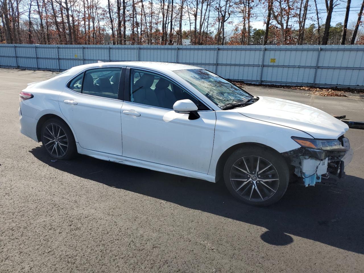 2022 Toyota Camry VIN 4T1G11AK1NU662862 Copart auction photo, front end damage thumbnail 4