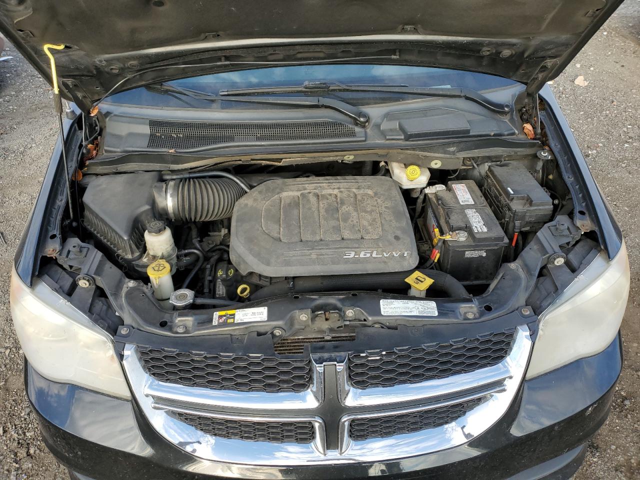 2013 Dodge Caravan VIN 2C4RDGCG5DR600733 Copart auction photo, normal wear / minor dent/scratches damage thumbnail 12