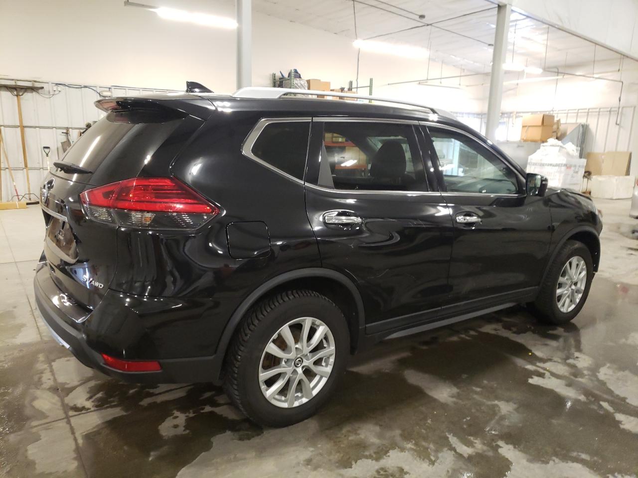 2017 Nissan Rogue VIN KNMAT2MV6HP549931 Copart auction photo, front end / side damage thumbnail 3