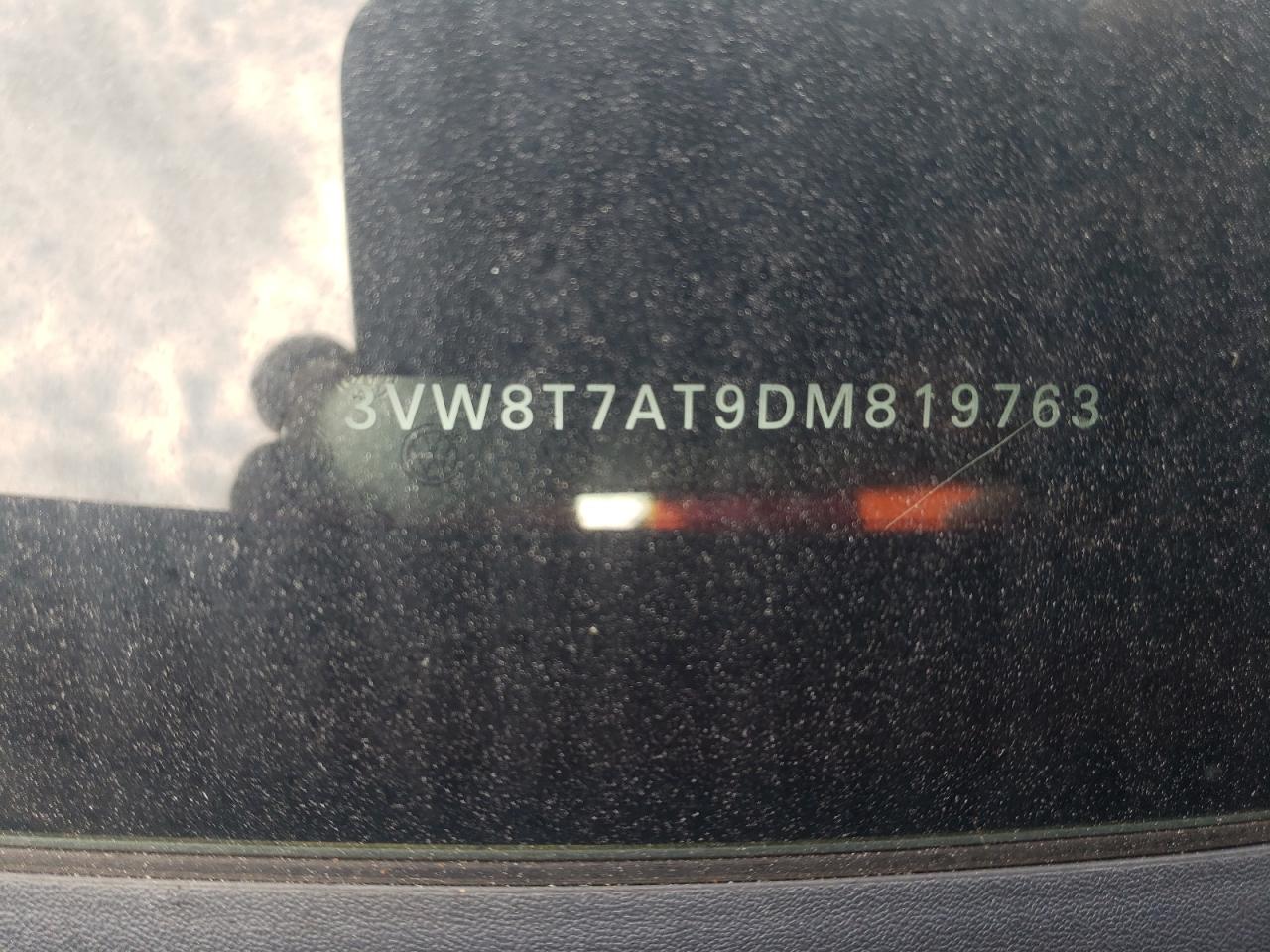 2013 Volkswagen Beetle VIN 3VW8T7AT9DM819763 Copart auction photo, normal wear damage thumbnail 12