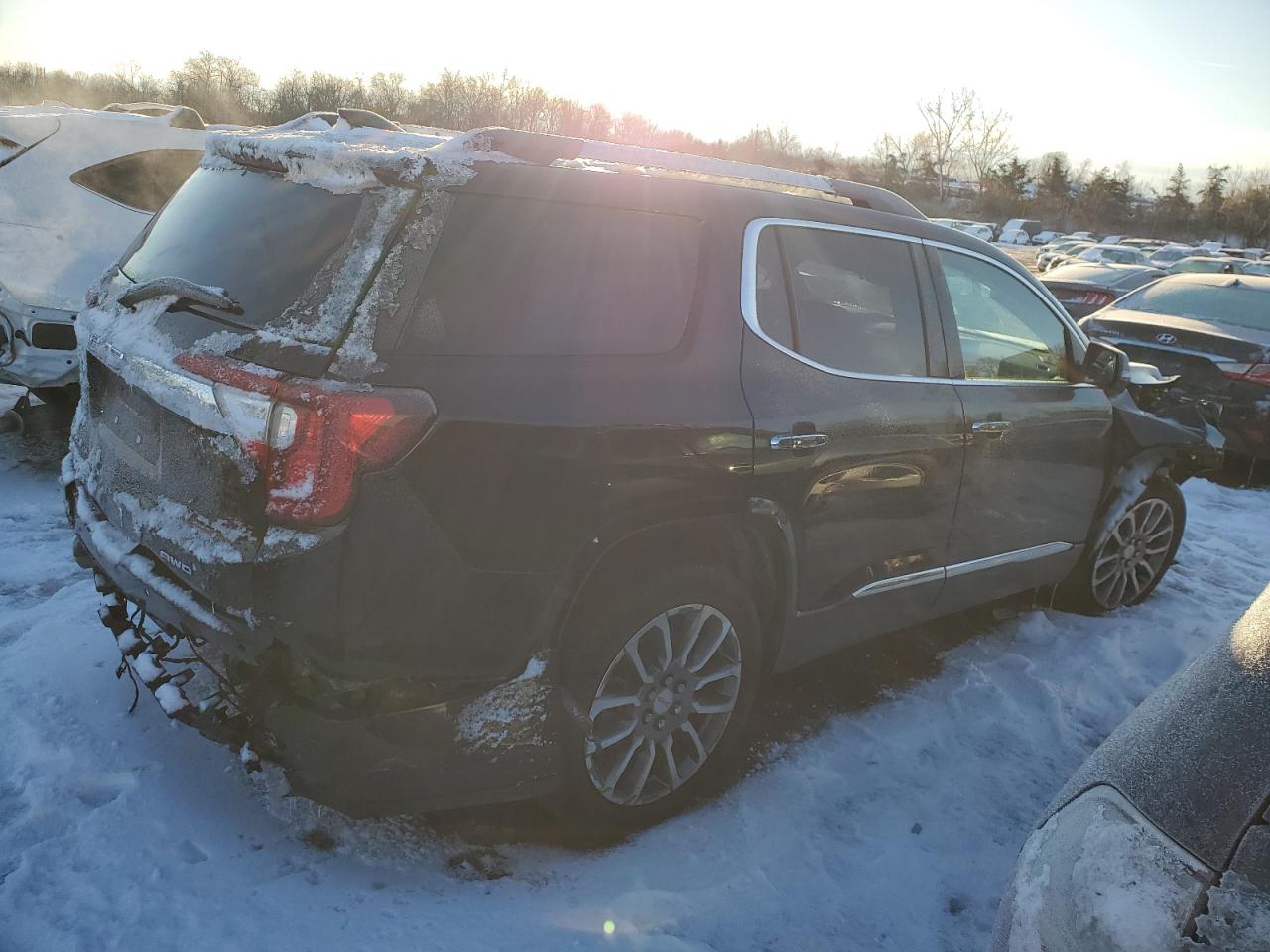 2022 GMC Acadia VIN 1GKKNXLS5NZ174833 Copart auction photo, front end / rear end damage thumbnail 3
