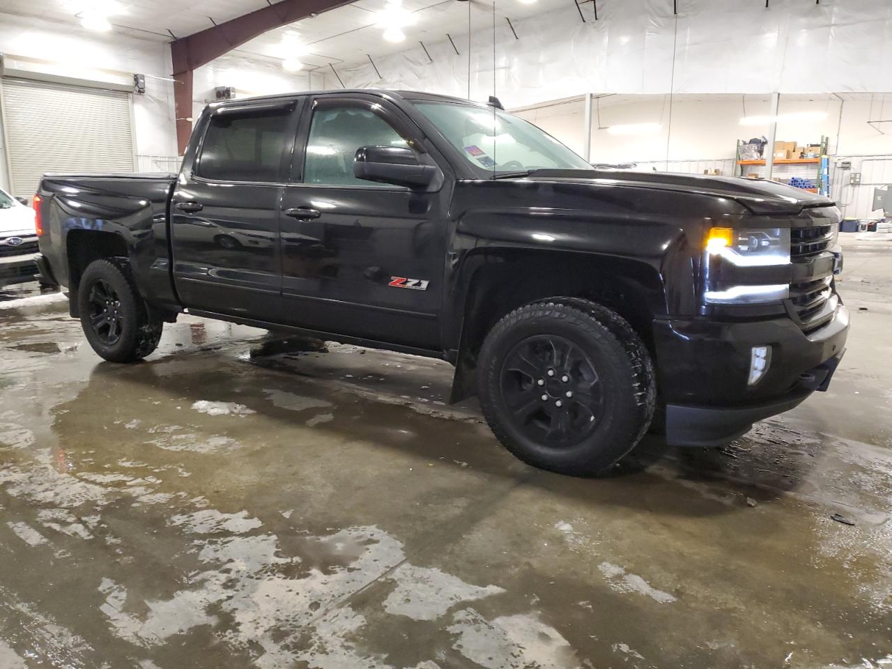 2018 Chevrolet Silverado VIN 3GCUKSEC0JG121974 Copart auction photo, side / front end damage thumbnail 4