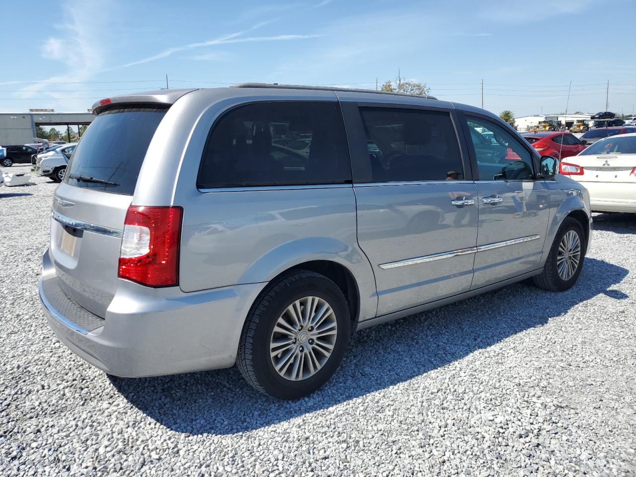 2014 Chrysler Town & Country VIN 2C4RC1CG3ER418255 Copart auction photo, undercarriage damage thumbnail 3