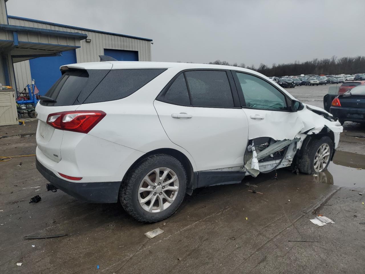 2019 Chevrolet Equinox VIN 3GNAXSEV2KS528304 Copart auction photo, side / front end damage thumbnail 3