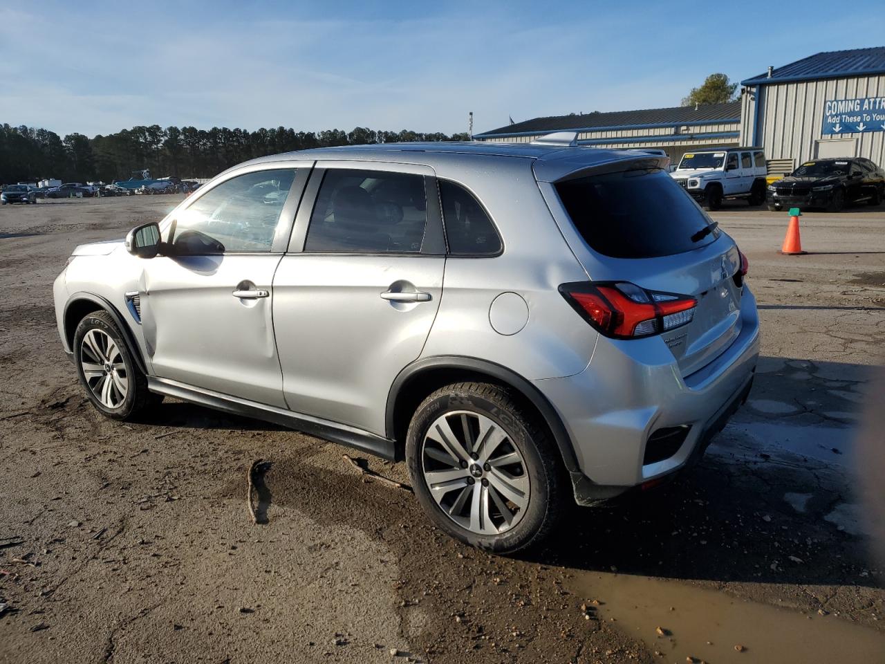 2021 Mitsubishi Outlander VIN JA4APVAU0MU036407 Copart auction photo, side / front end damage thumbnail 2