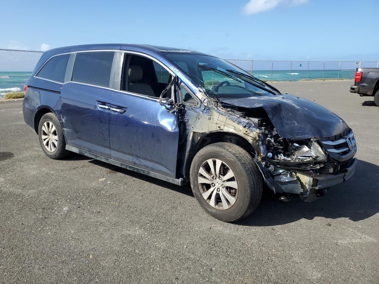 2014 Honda Odyssey VIN 5FNRL5H64EB114757 Copart auction photo, front end / side damage thumbnail 4