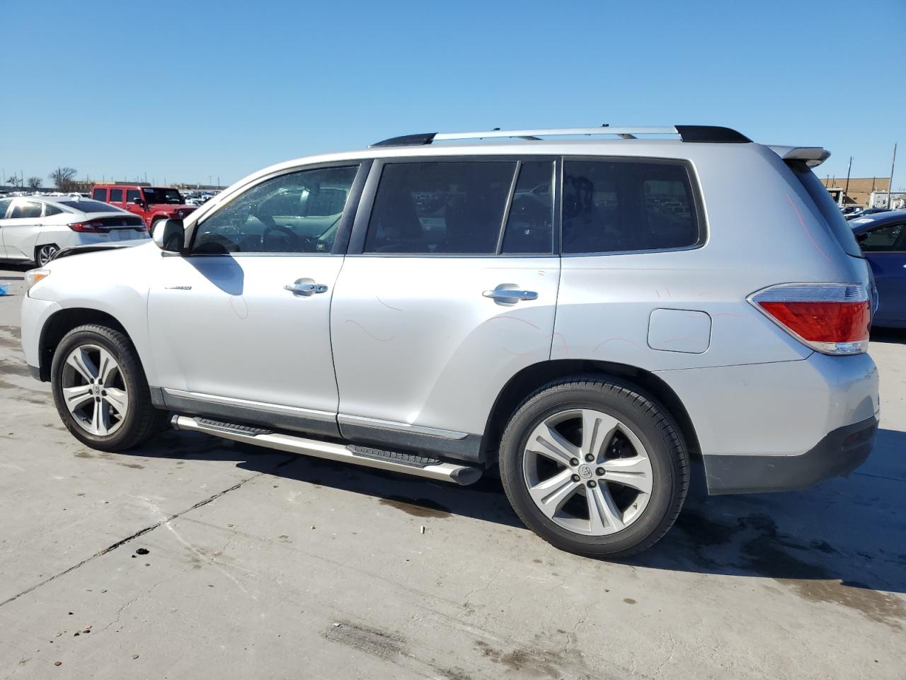 2013 Toyota Highlander VIN 5TDDK3EH9DS216850 Copart auction photo, front end damage thumbnail 2