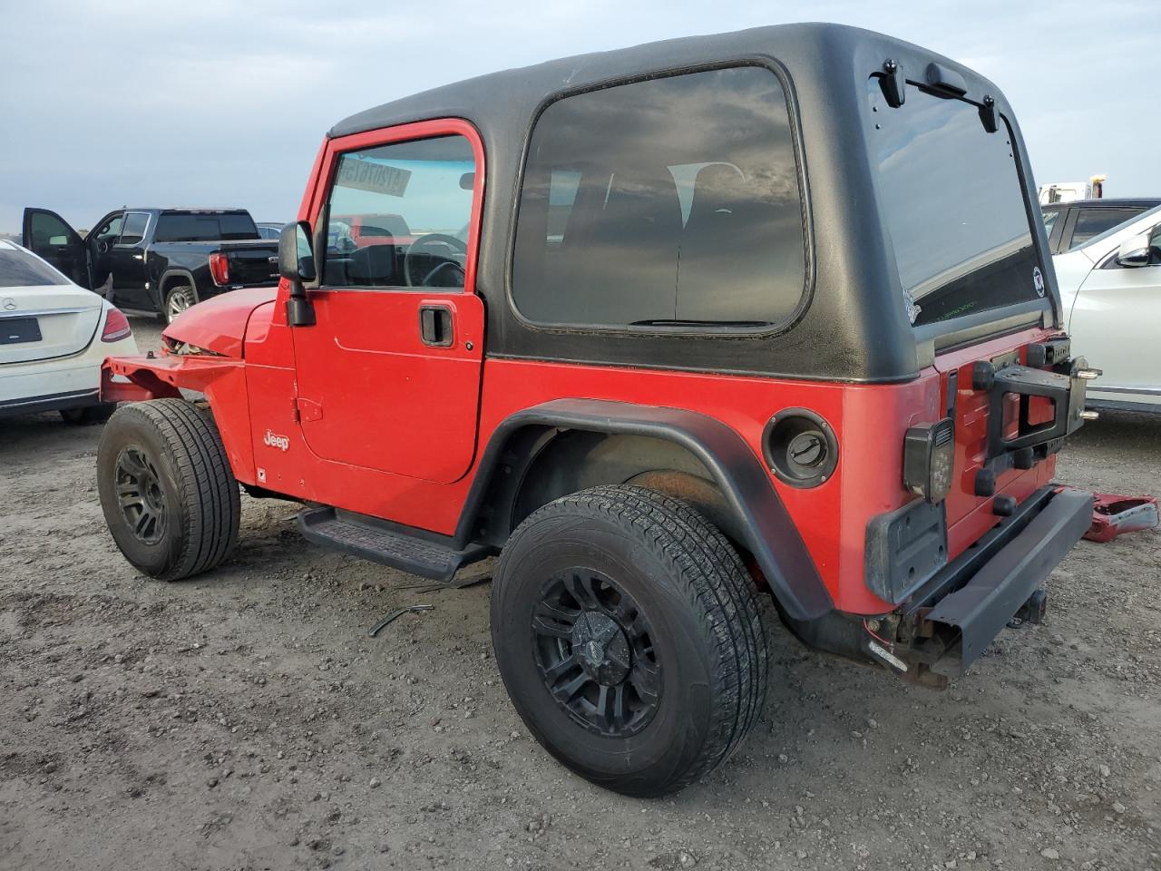 1999 Jeep Wrangler VIN 1J4FY29P7XP410255 Copart auction photo, front end / mechanical damage thumbnail 2