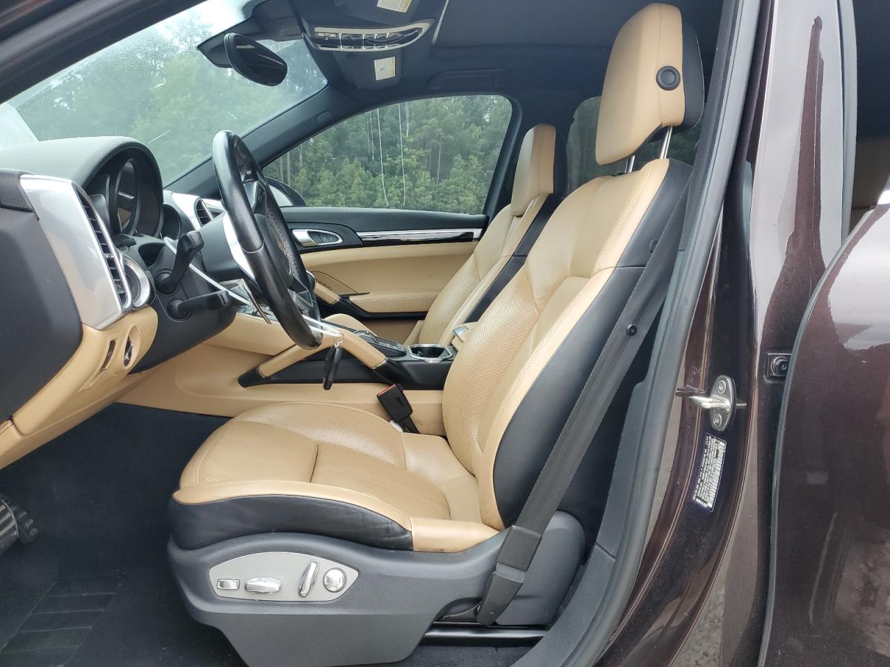2016 Porsche Cayenne VIN WP1AA2A25GKA12560 Copart auction photo, front end / minor dent/scratches damage thumbnail 7