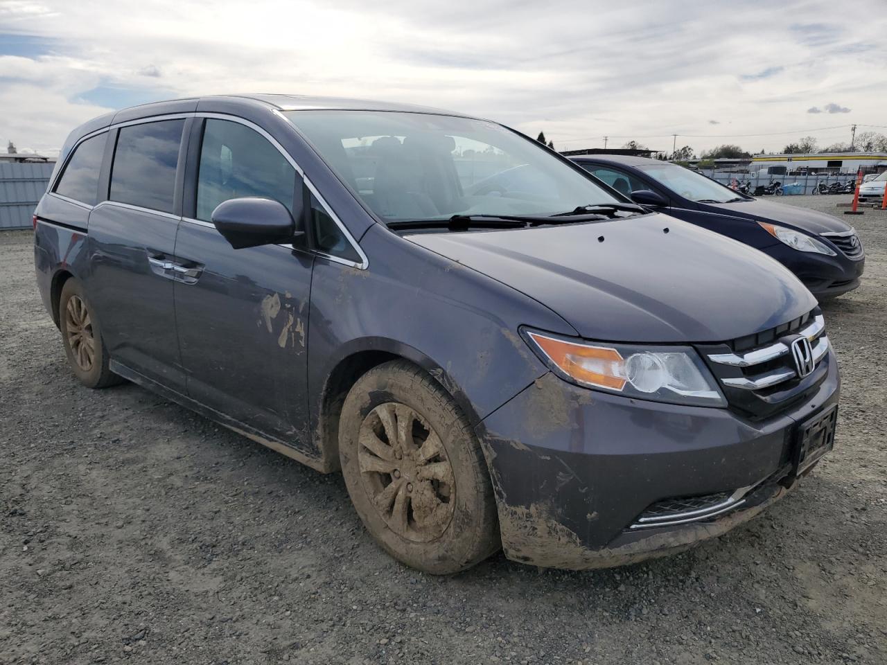 2015 Honda Odyssey VIN 5FNRL5H69FB085791 Copart auction photo, water/flood damage thumbnail 4