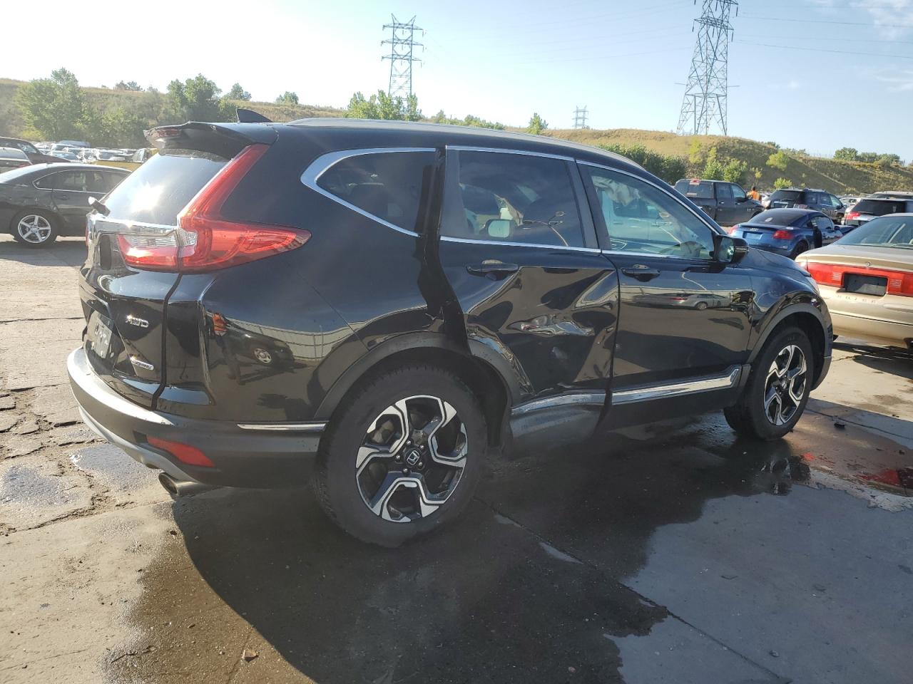 2017 Honda CR-V VIN 2HKRW2H94HH643793 Copart auction photo, side / rear end damage thumbnail 3