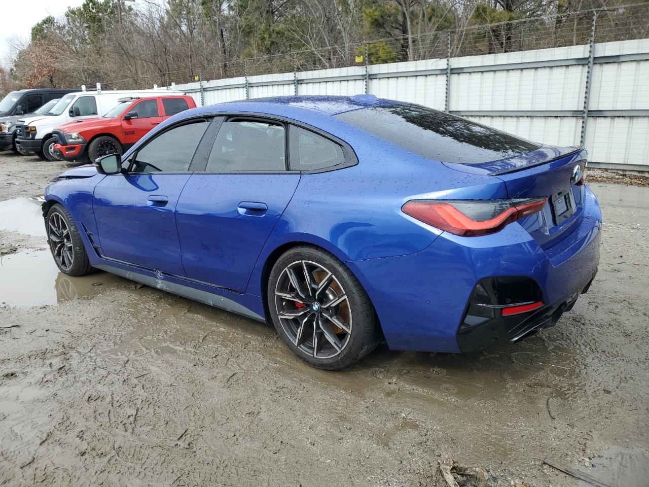 2024 BMW 4er VIN WBA63AW01RFR21066 Copart auction photo, front end / all over damage thumbnail 2