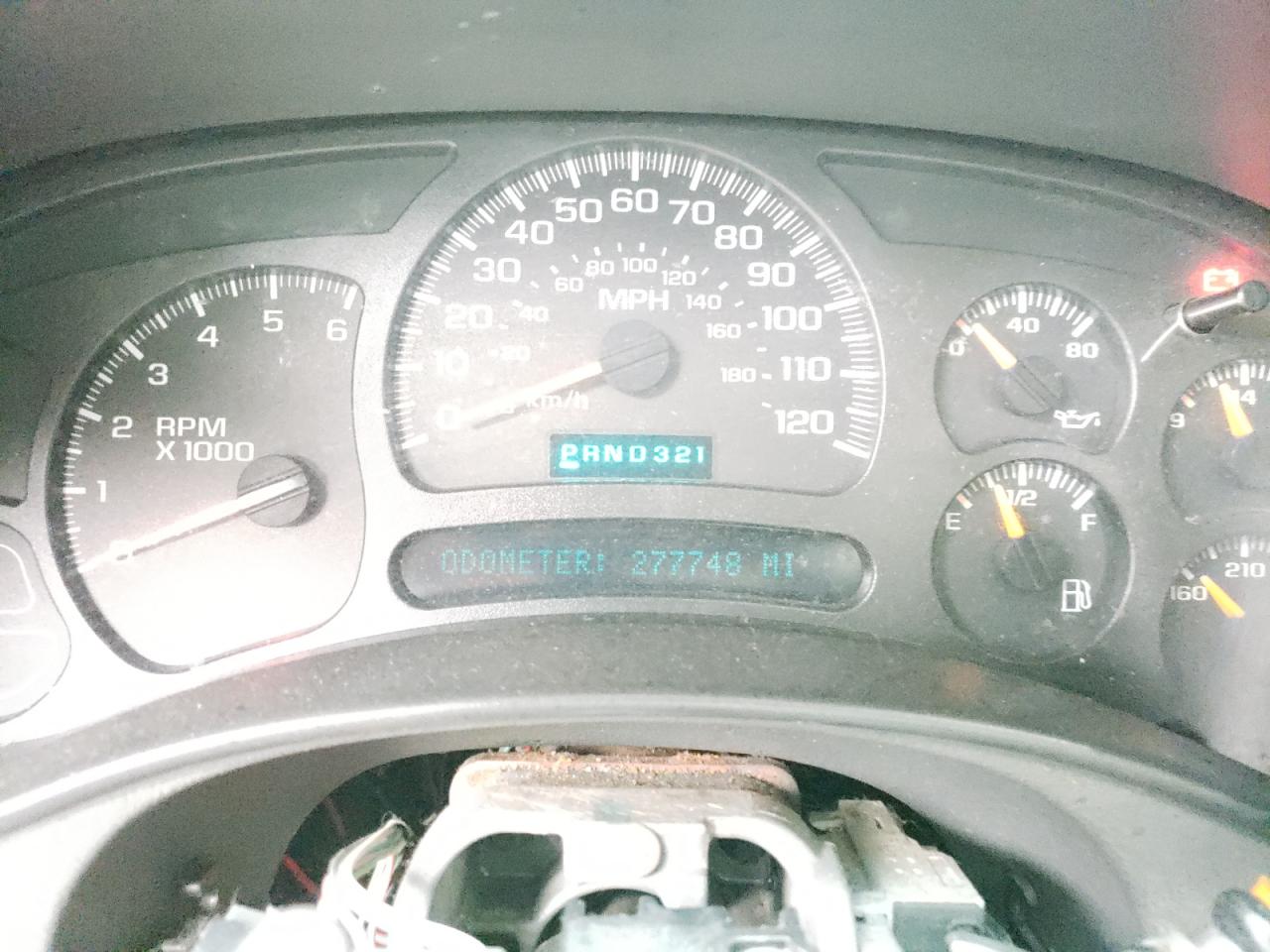 2003 Chevrolet Tahoe VIN 1GNEK13Z93R197659 Copart auction photo, vandalism damage thumbnail 9