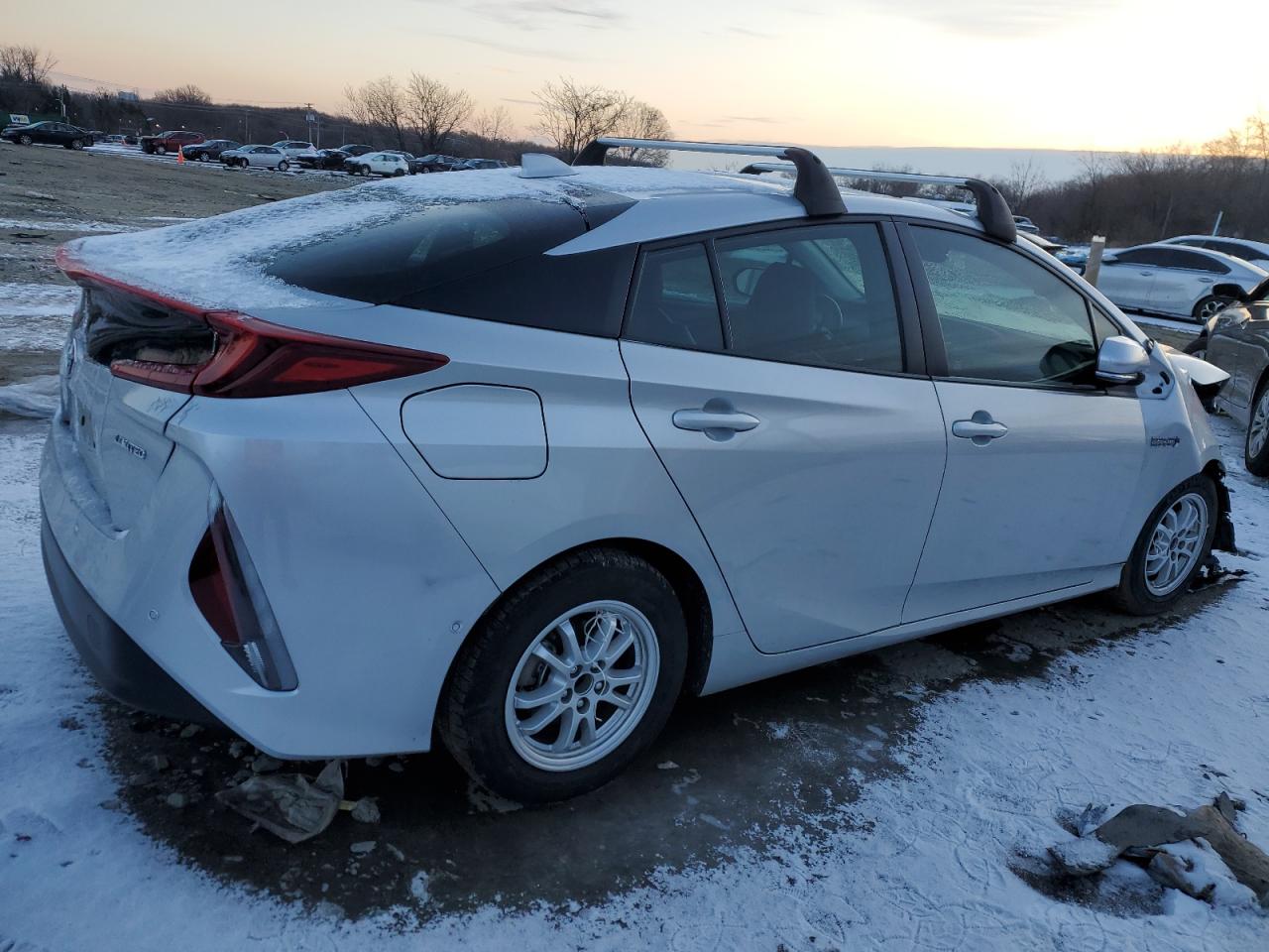 2022 Toyota Prius VIN JTDKAMFP4N3208325 Copart auction photo, front end damage thumbnail 3