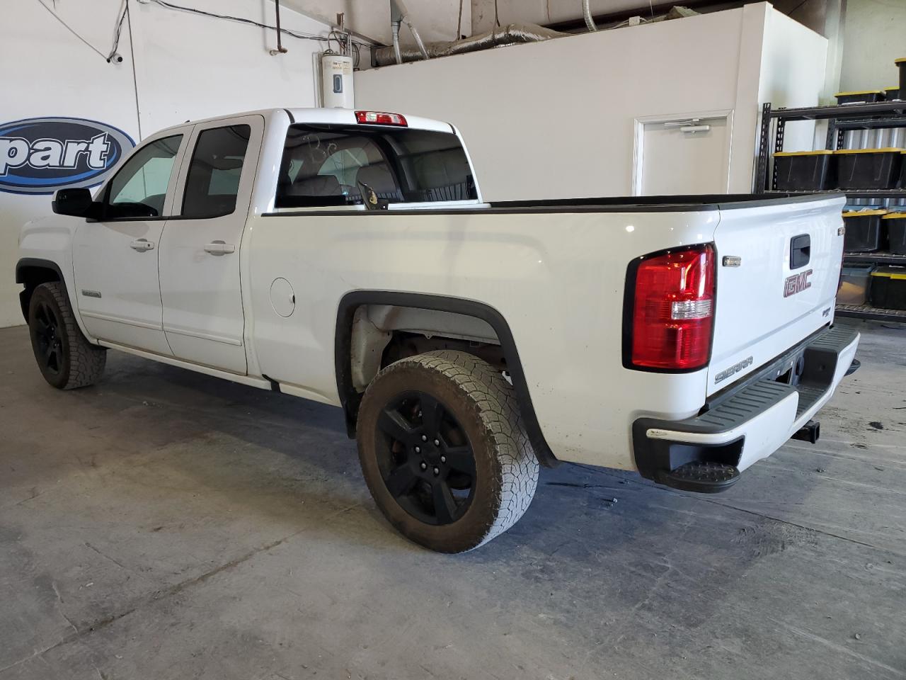 2017 GMC Sierra VIN 1GTR1LEC7HZ354419 Copart auction photo, front end / minor dent/scratches damage thumbnail 2