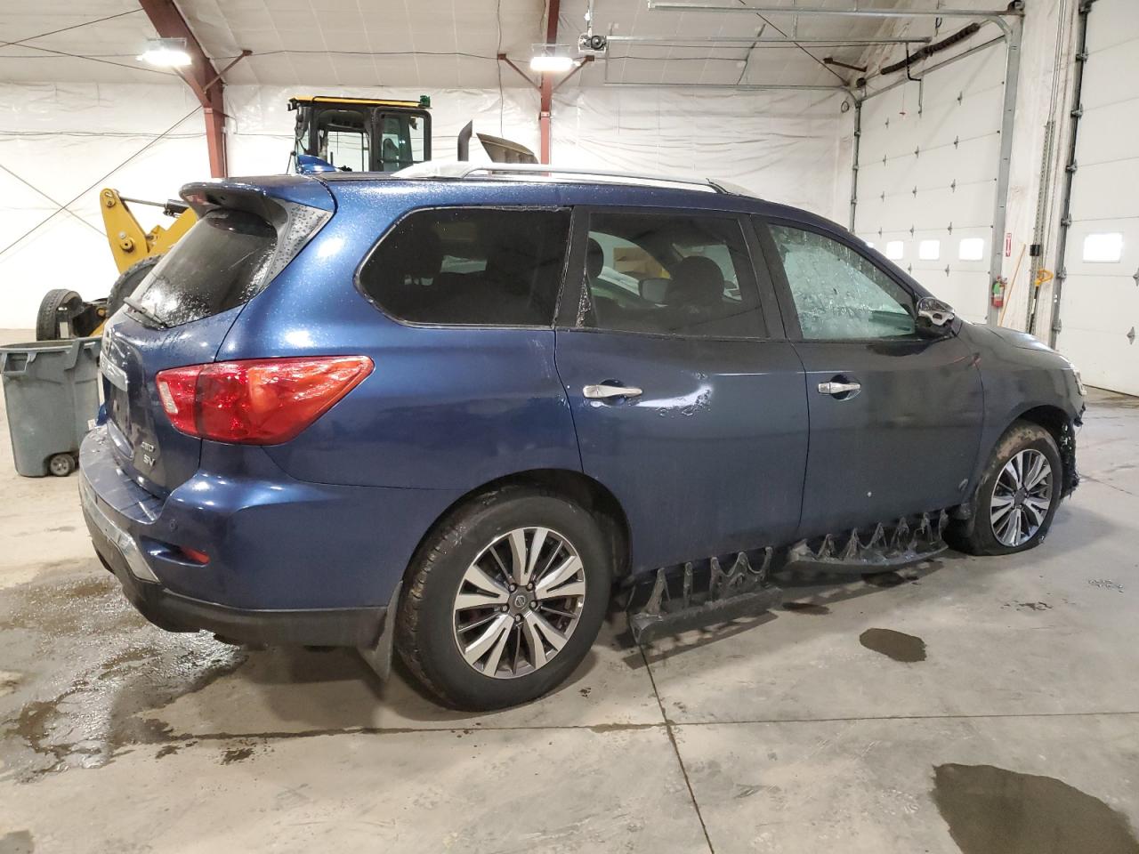 2019 Nissan Pathfinder VIN 5N1DR2MM0KC615614 Copart auction photo, burn / all over damage thumbnail 3