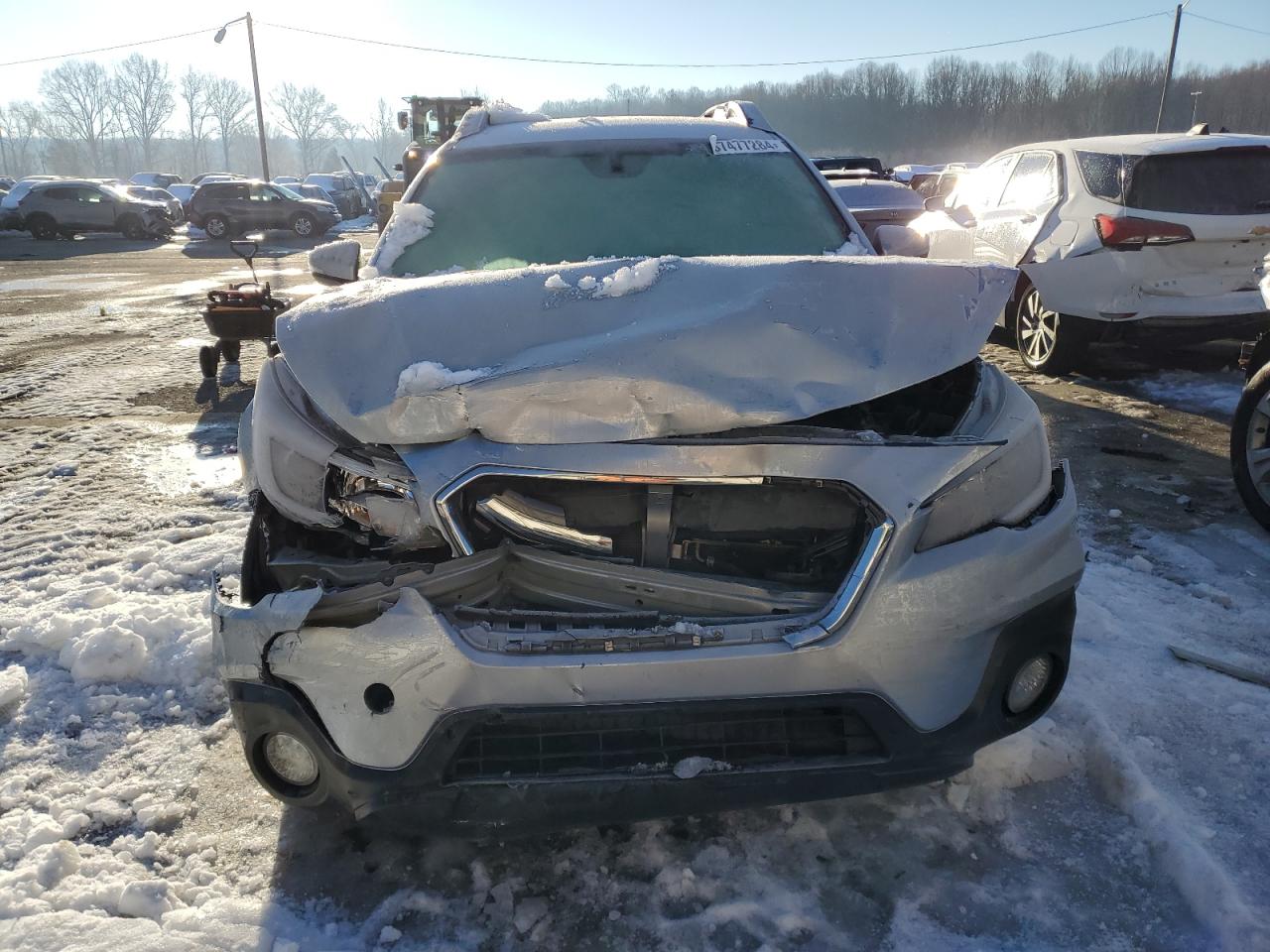 2018 Subaru Outback VIN 4S4BSAFC0J3333711 Copart auction photo, front end damage thumbnail 5