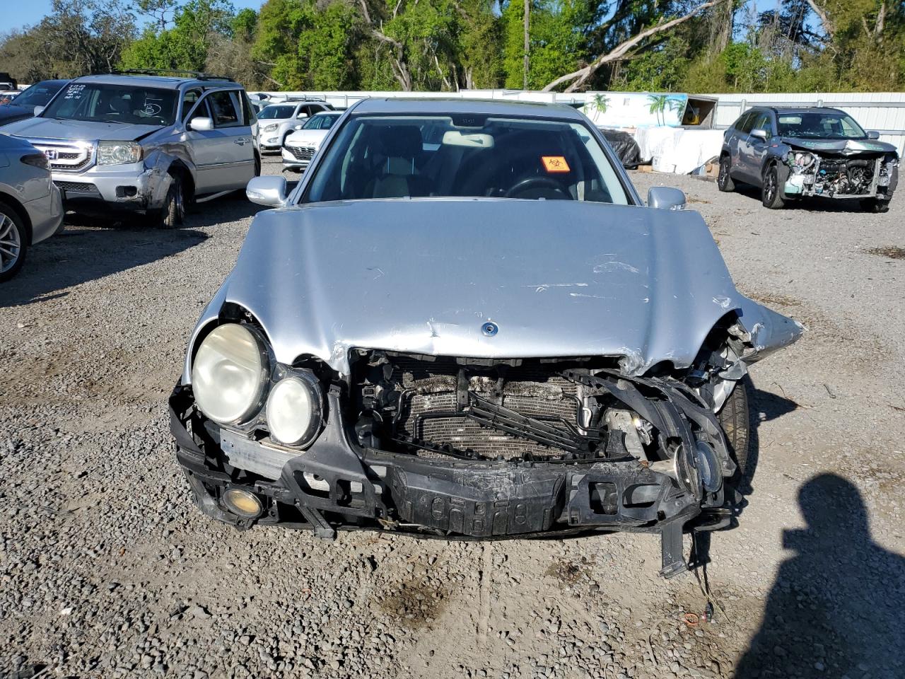 2008 Mercedes-Benz E-klasse VIN WDBUF56X48B301225 Copart auction photo, front end damage thumbnail 5