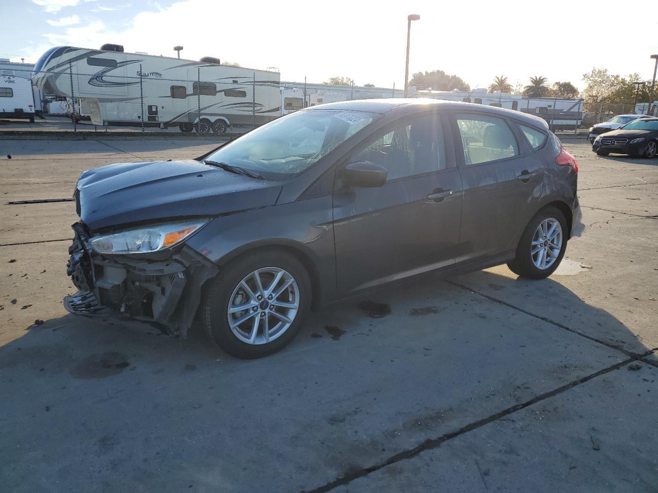 2018 Ford Focus VIN 1FADP3K2XJL323071