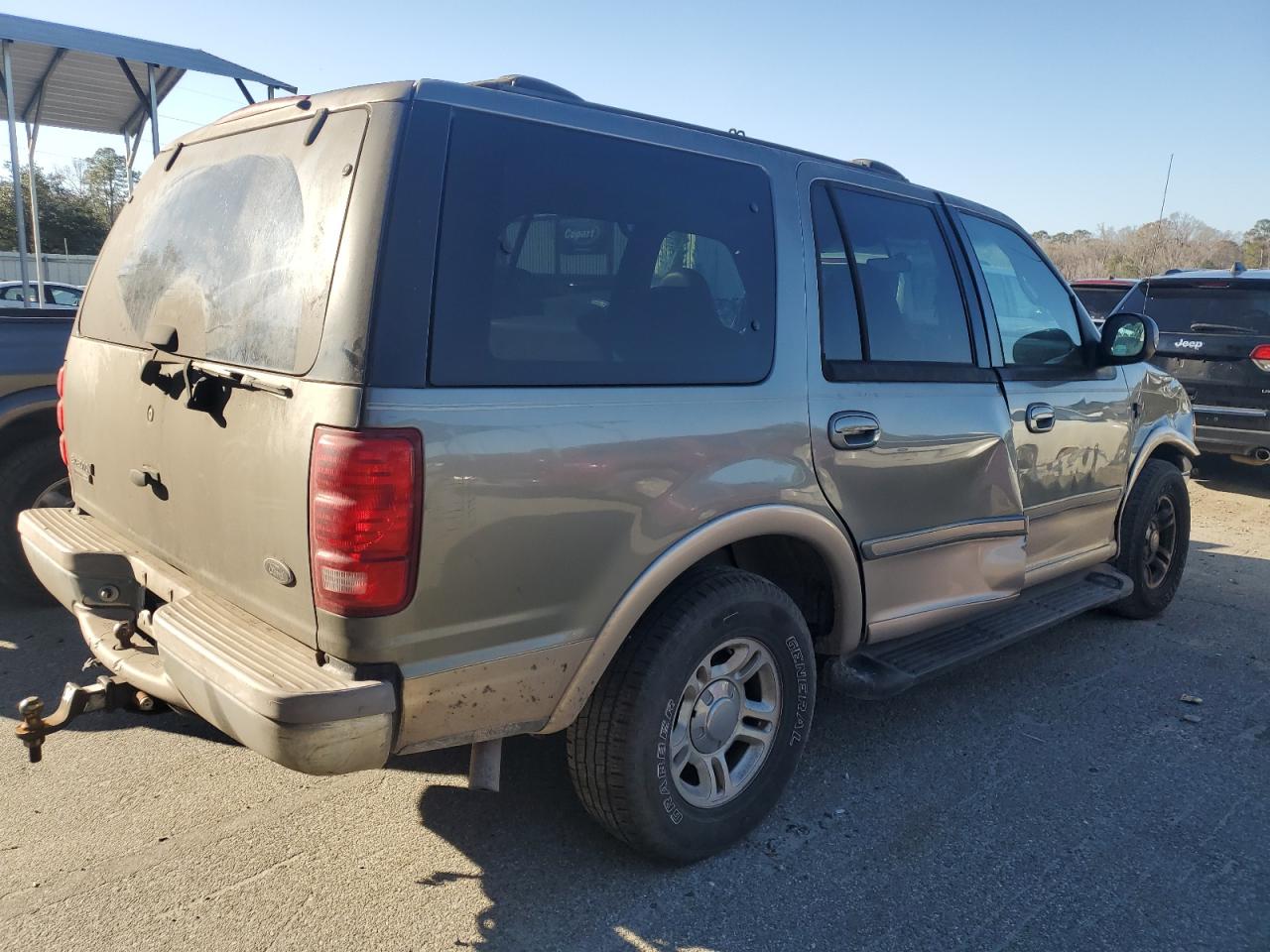 1999 Ford Expedition VIN 1FMRU17LXXLC18999 Copart auction photo, side / front end damage thumbnail 3
