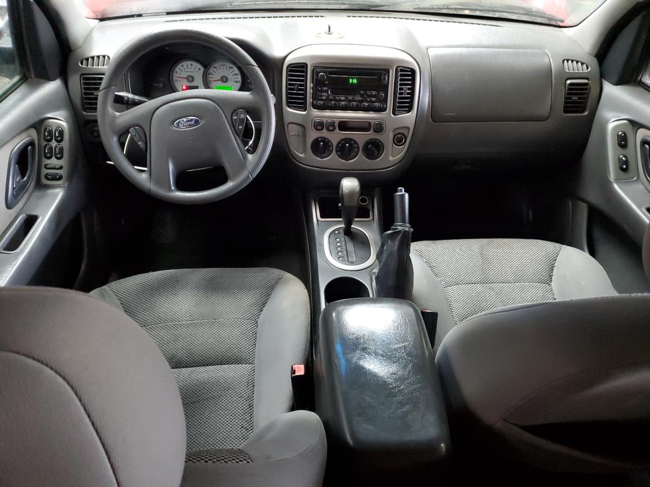 2005 Ford Escape VIN 1FMYU93125KB05811 Copart auction photo, side damage thumbnail 8